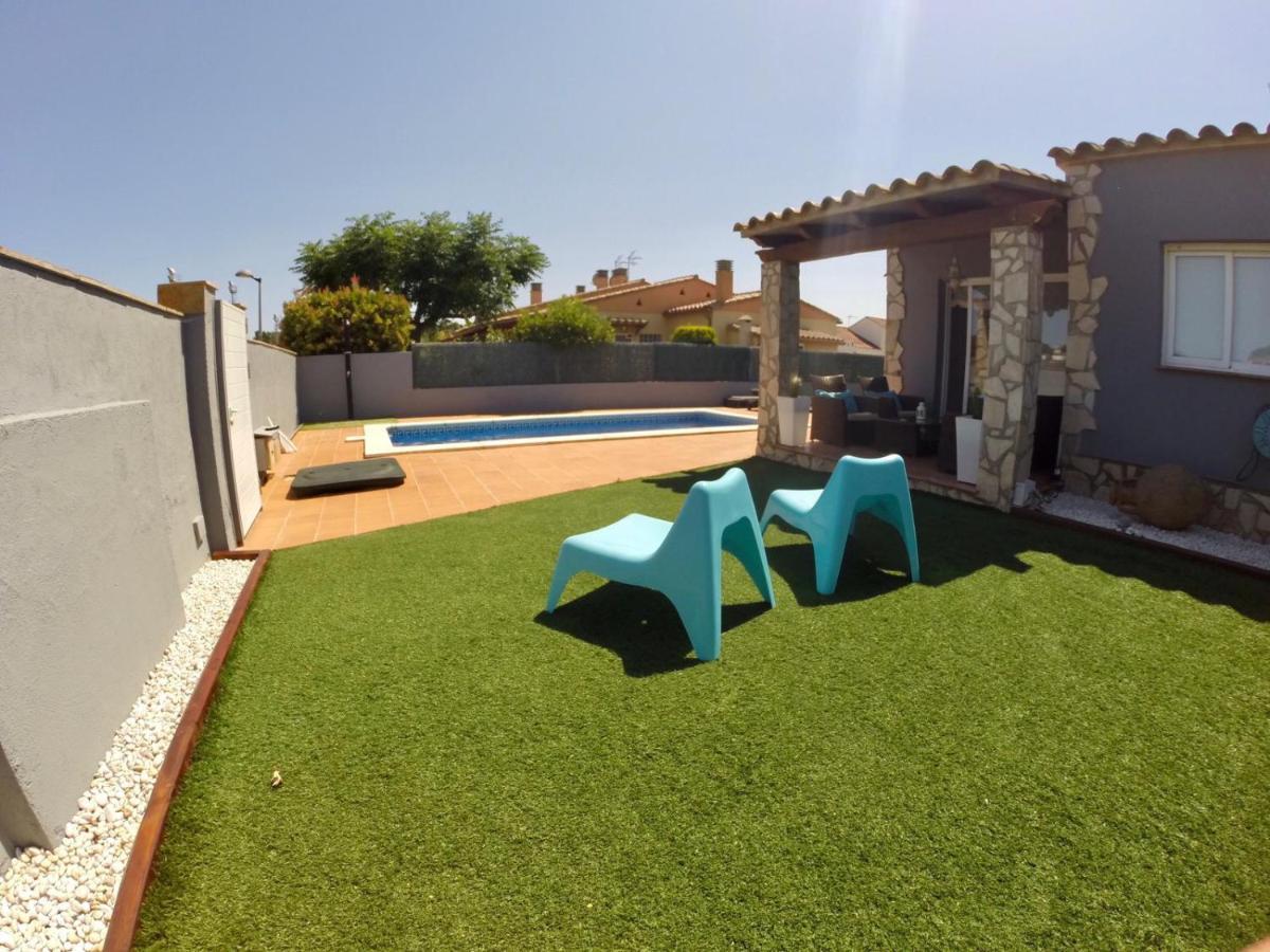 Casa En L Escala Con Piscina Y Wifi Free L'Escala Exterior foto