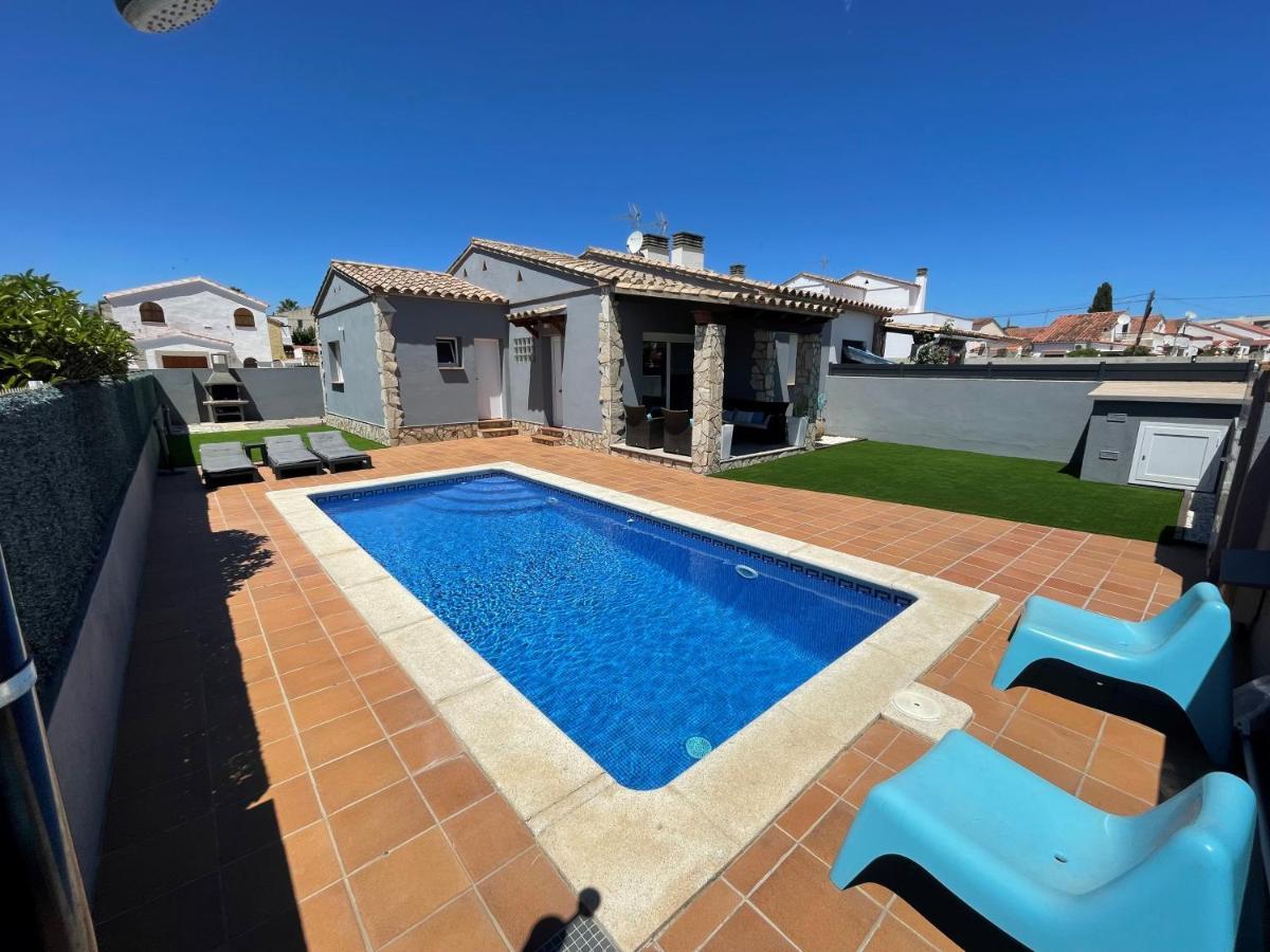Casa En L Escala Con Piscina Y Wifi Free L'Escala Exterior foto